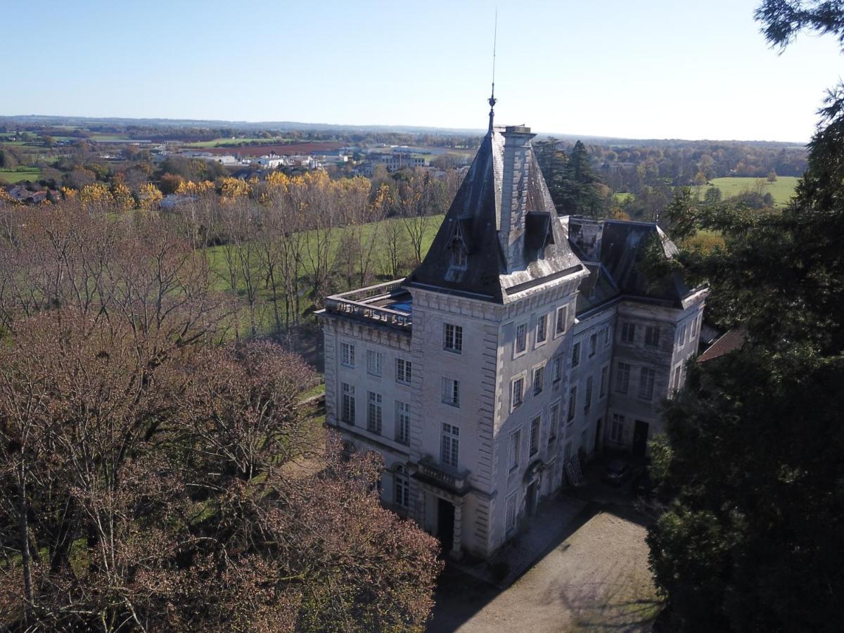 Chateau De Chasseneuil Sur Bonnieure Exterior foto